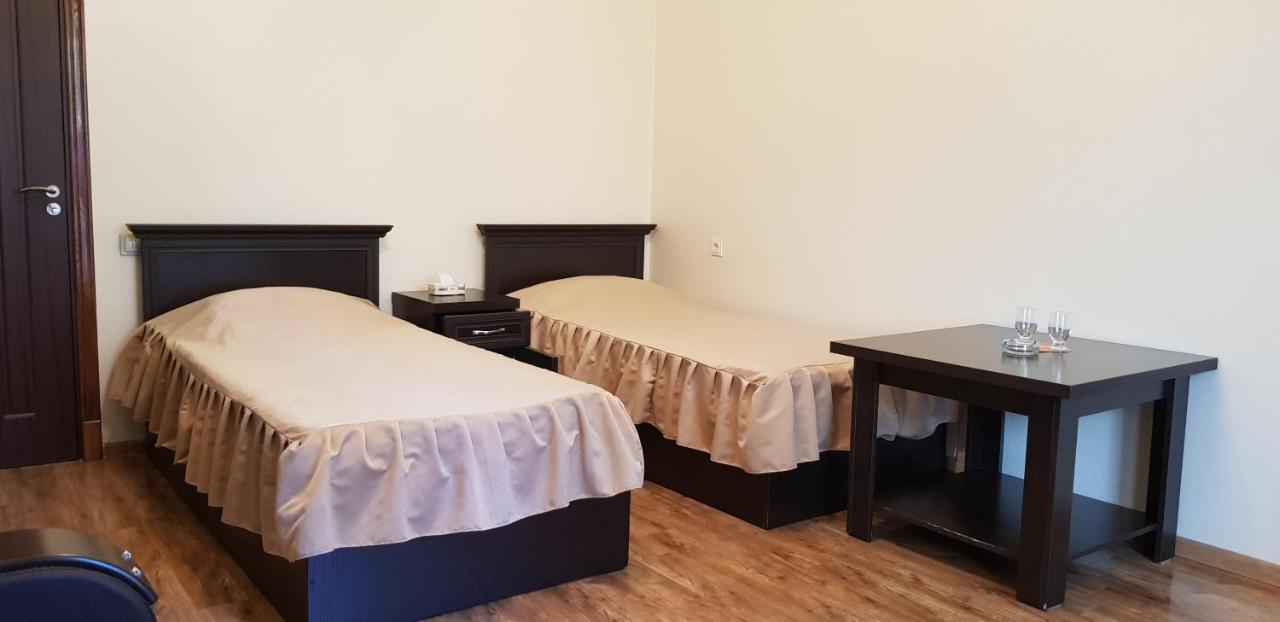 Ruzan Hotel Іджеван Екстер'єр фото