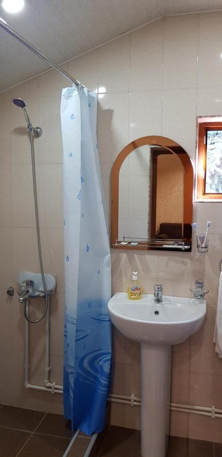 Ruzan Hotel Іджеван Екстер'єр фото
