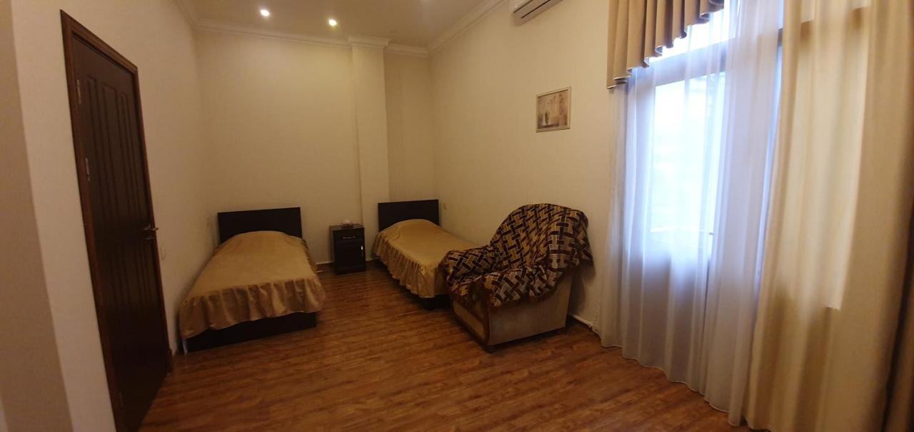 Ruzan Hotel Іджеван Екстер'єр фото
